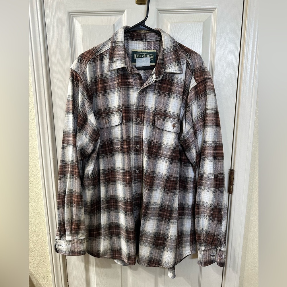 Field & Stream XL Tall cotton button up long sleeve shirt. Brown plaid.